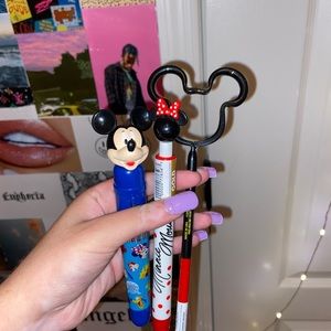3 DECORATIVE DISNEY PENS WITH TAGS